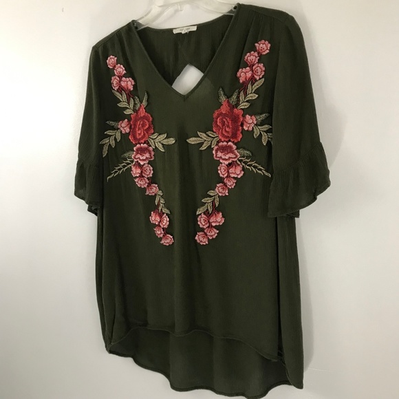 Pleione Olive Green Rose Patch Bell Sleeve Top XS - Picture 4 of 8